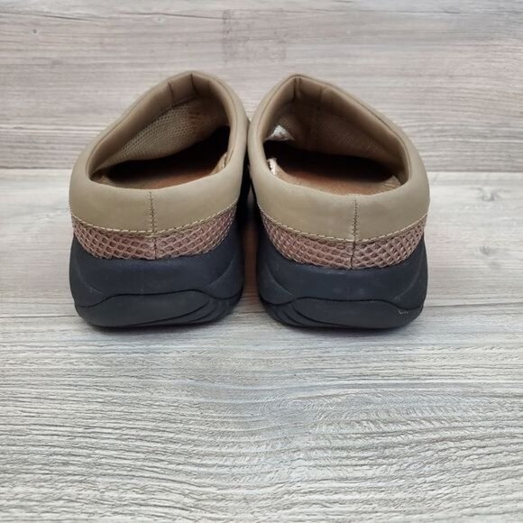 Merrell women's Primo Breeze II in taupe mesh upper - Picture 6 of 10